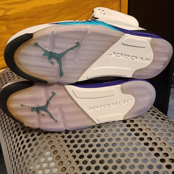 Jordan 5 Retro Grape Men's size 13 Near Deadstock condition, like new - Picture 8 of 10